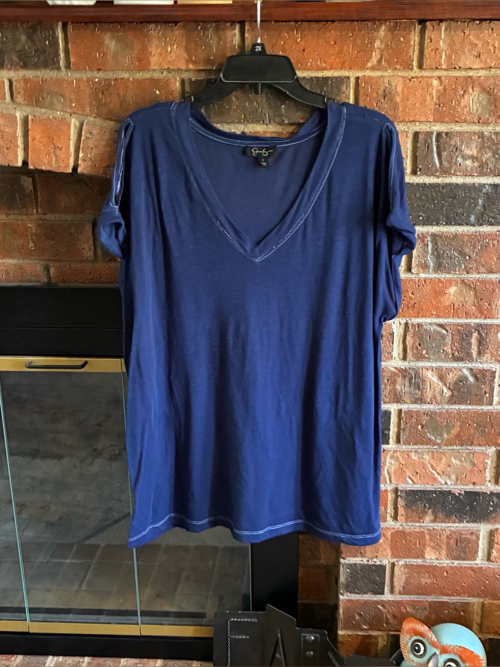 Jessica Simpson Women's Navy V-Neck Short Sleeve Tee